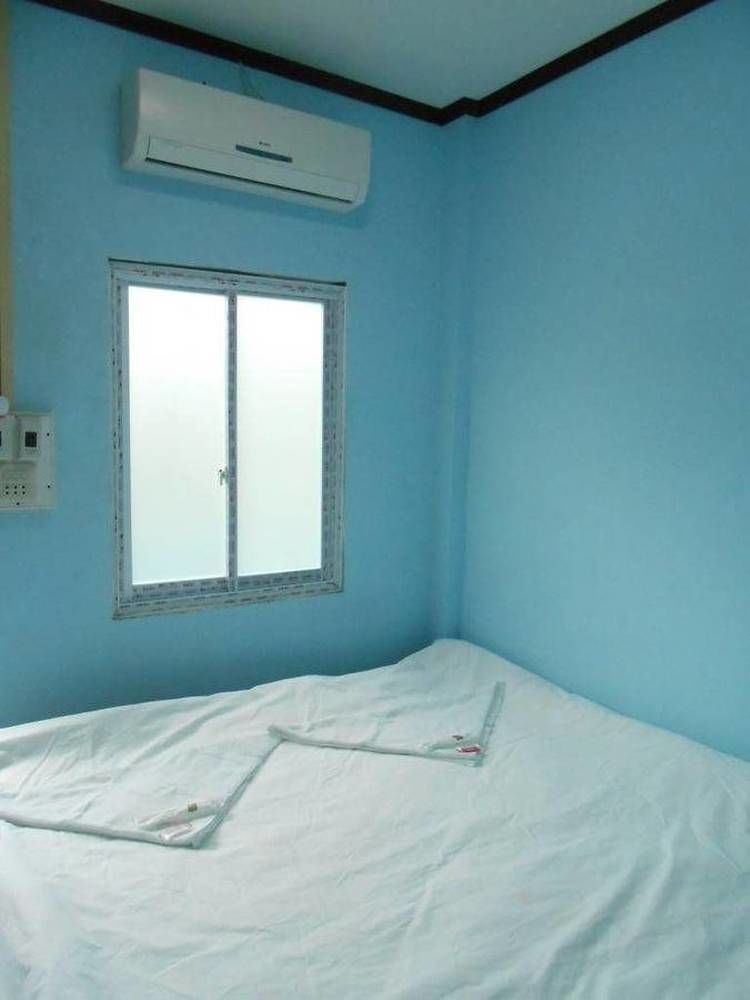 Lucky Backpacker Hostel Вьентьян Экстерьер фото